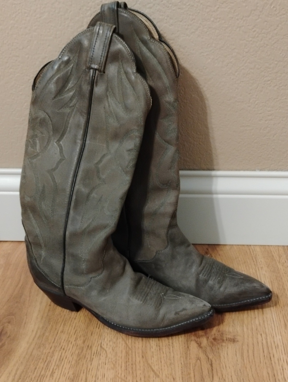 Tony Lama vintage Western cowboy boots 8